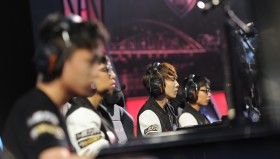 KPL战术复盘：从阵容选择到团战技巧，揭秘兵线运营与游戏策略的决胜关键